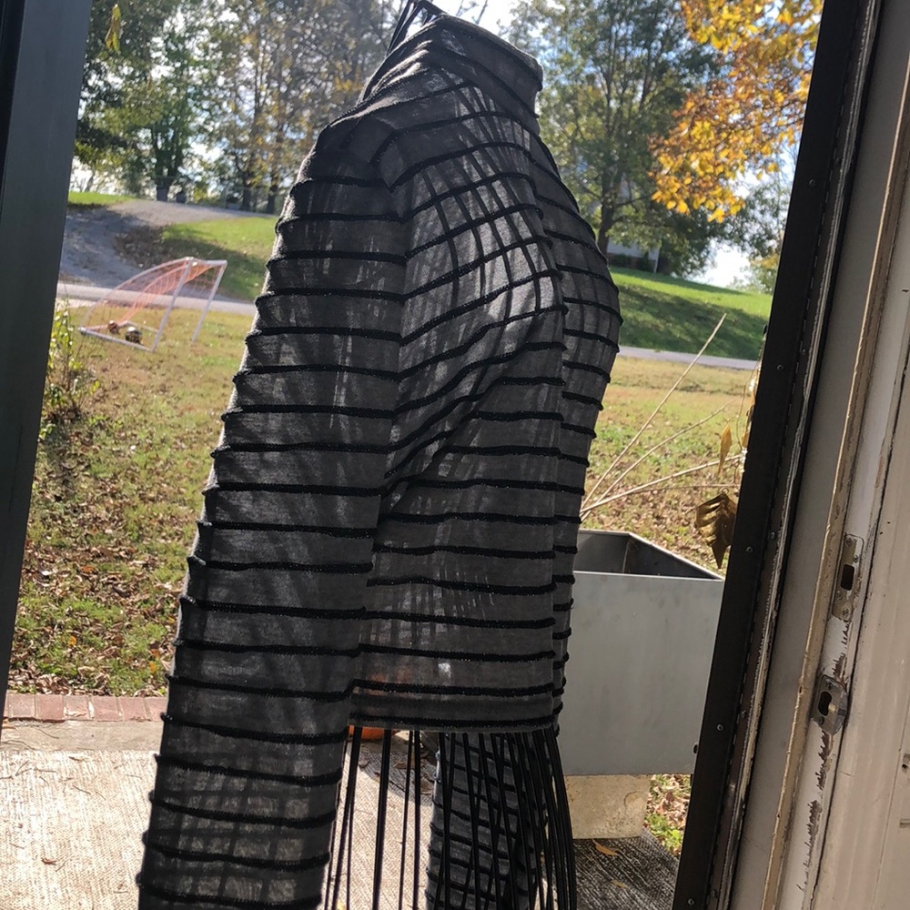 Cropped long-sleeve top